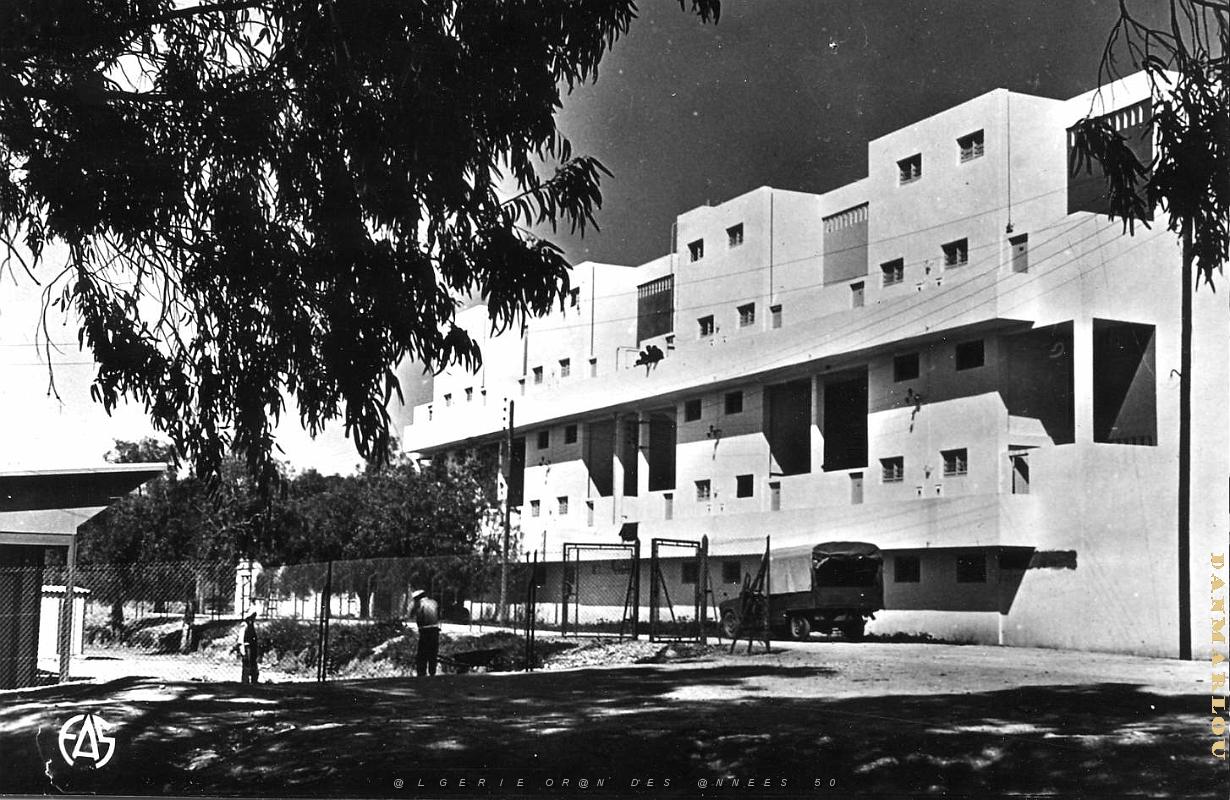 Sainte Barbe du Tlelat 511- HLM COLLECTION DES AMIS DE ND DE SANTA CRUZ.jpg